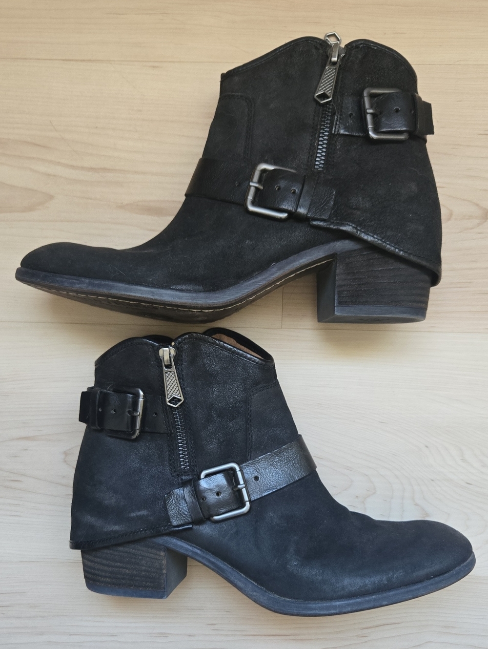 Donald J. Pliner Dalis Boots, Size 9